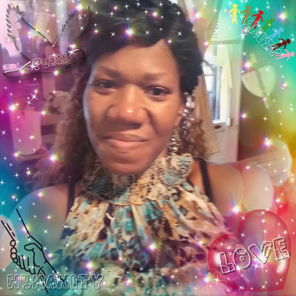 Meet your Posher, Angela